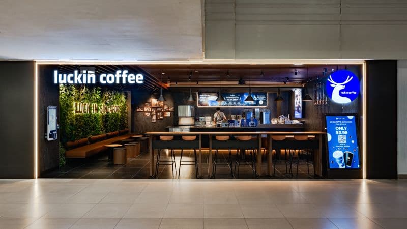 The Singapore Gold Rush: Why Chinese F&B Brands Are Rewriting Southeast Asia's Retail Playbook